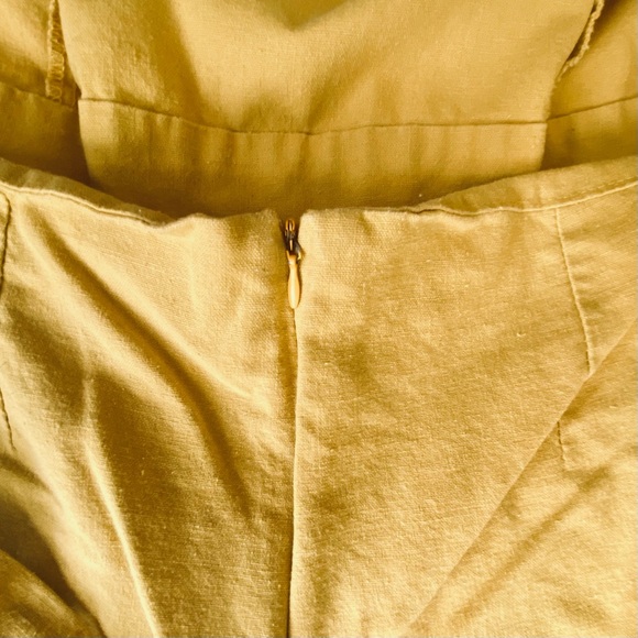 Yellow Romper w/open Back. - Picture 2 of 7